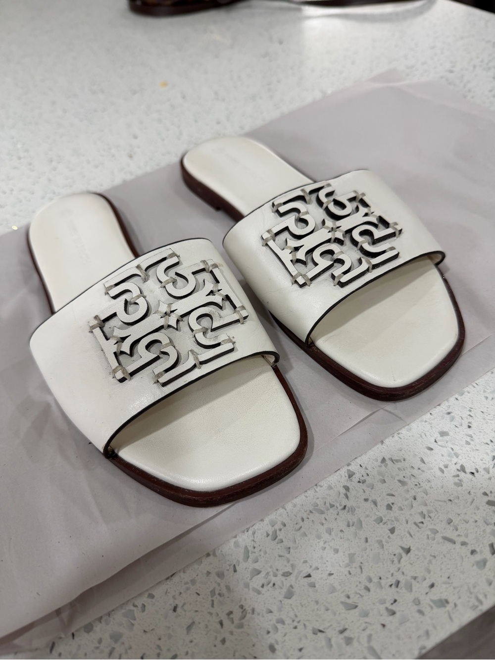 Tory Burch White Leather Logo Slide Sandals with Cutout Emblem